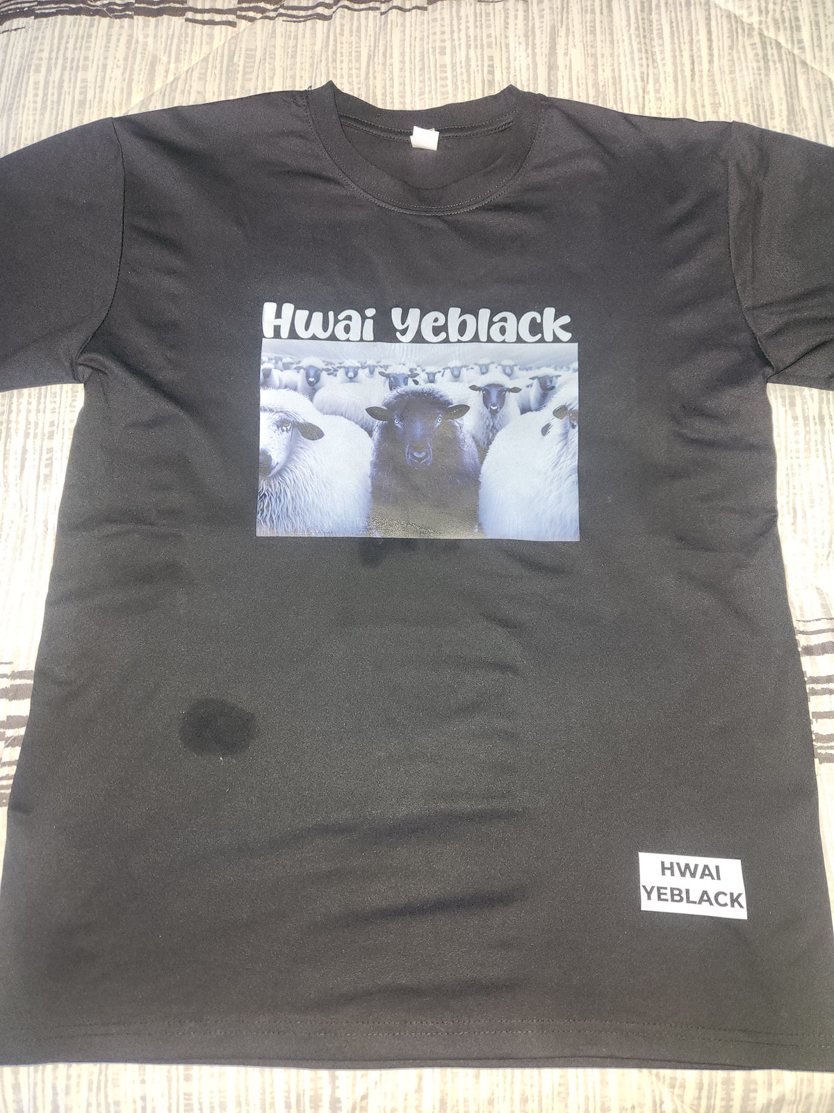 Hwai yeBlack t shirts